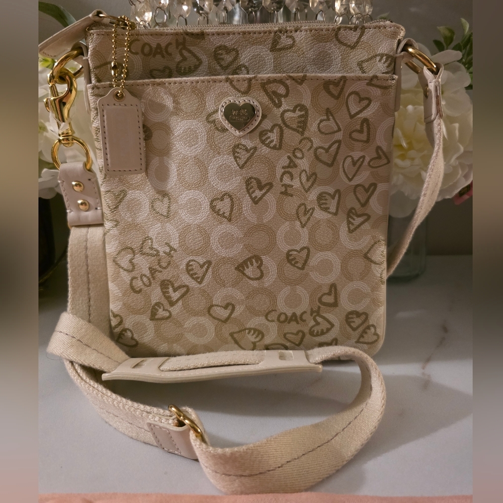 Coach Cream Crossbody Bag ( Creeded Bag )